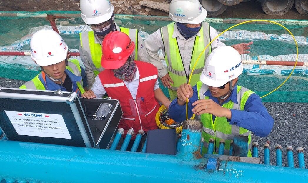 KTV ĐANG KIỂM TRA NỘI SOI ỐNG BOILER LÒ HƠI SIÊU CAO ÁP / Inspector carried out VIDEOSCOPE IN BOILER TUBE 